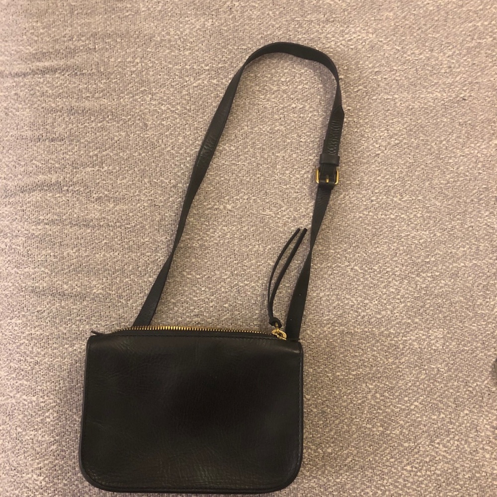 Madewell black leather “Fanny pack” purse